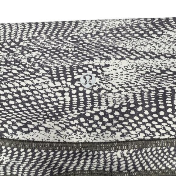 Lululemon In Movement Crop 19" In Swerve Vapor Metal Grey Size 4 - Picture 8 of 8